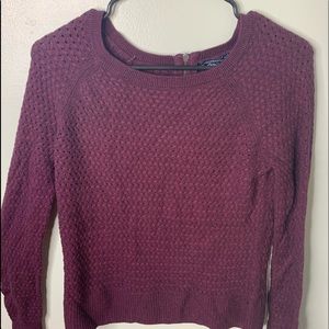 American Eagle maroon sweater